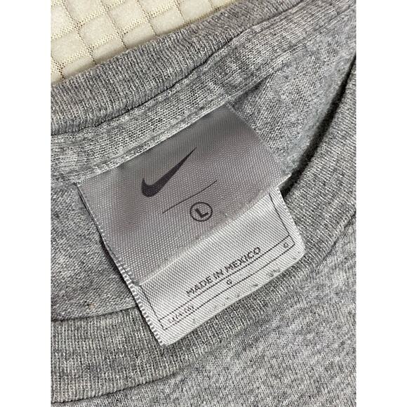 Vtg Youth Nike Swoosh T Grey Shirt Large Sports Logo Y2K - Picture 6 of 6